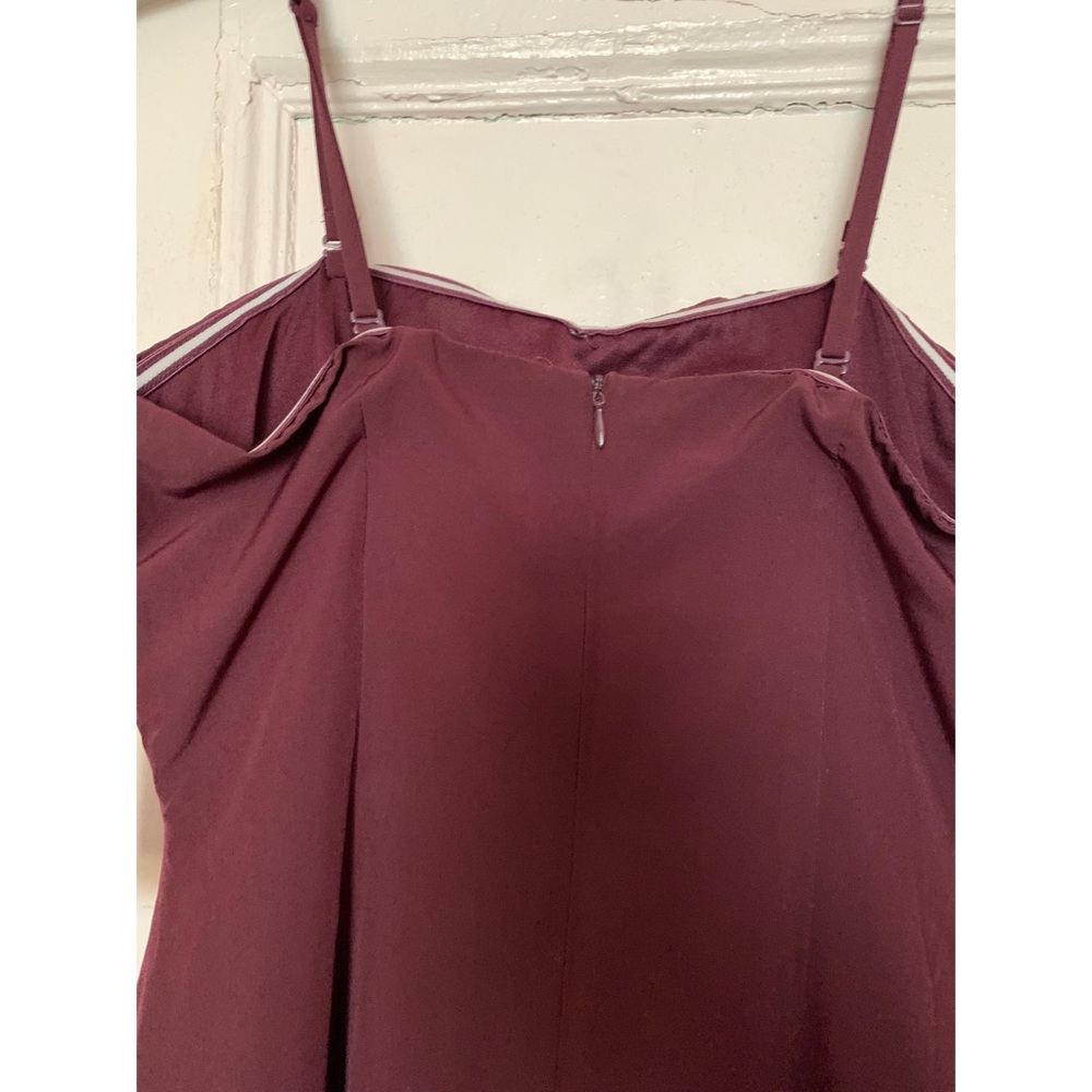 NWT Maroon Strapless (optional) dress. Size Small - Picture 4 of 4